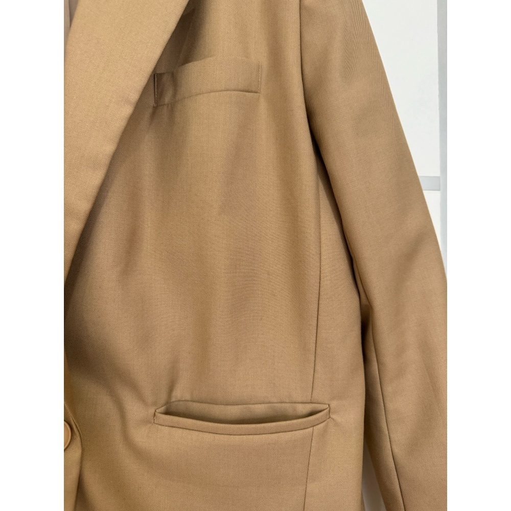Lioness Blazer - Picture 12 of 13